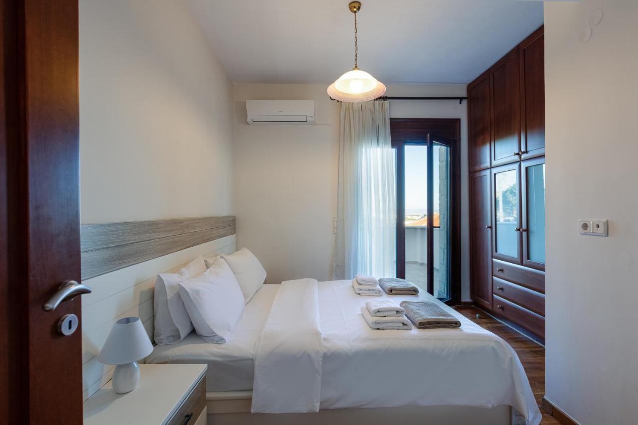 Villa Natura - With Private Heated Pool Tria Monastiria Esterno foto